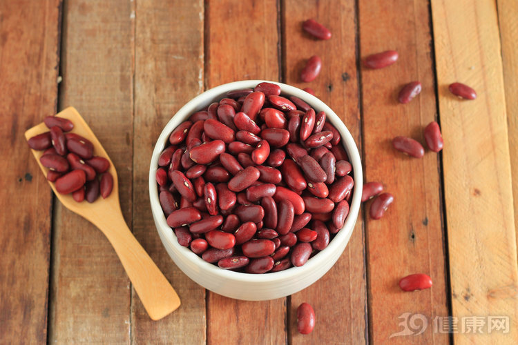 紅豆祛濕補血，但是這麼吃，不養生反而傷身！