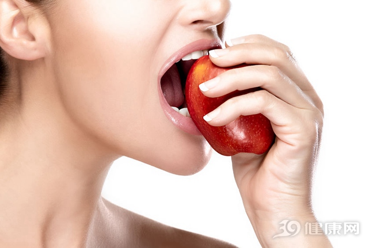 吃蘋果有8個明顯的好處！2種吃法很養人，還不學起！