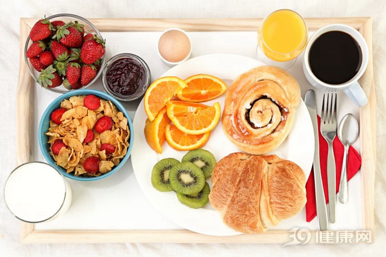 吃錯早餐似“砒霜”！3個常見吃早餐誤區，你犯了幾個？