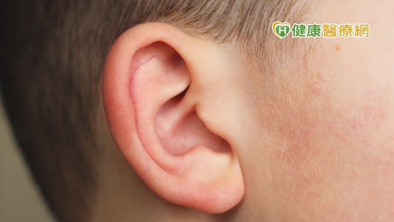 小兒感冒流膿水　可能誘發中耳炎